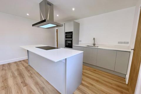 31a Woolsbridge Road, St Leonards, Ringwood, BH24 2LS
