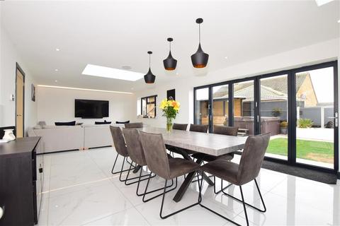 170 Bradstow Way, Broadstairs, CT10 1AX