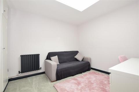 170 Bradstow Way, Broadstairs, CT10 1AX