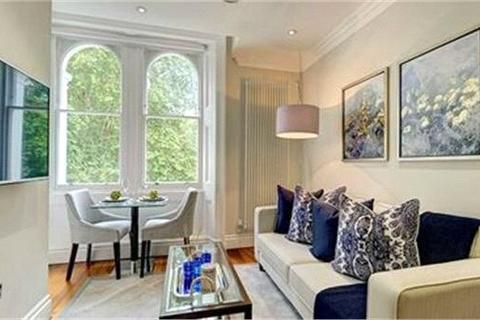 1 bedroom apartment to rent, Kensington Gardens Square, London