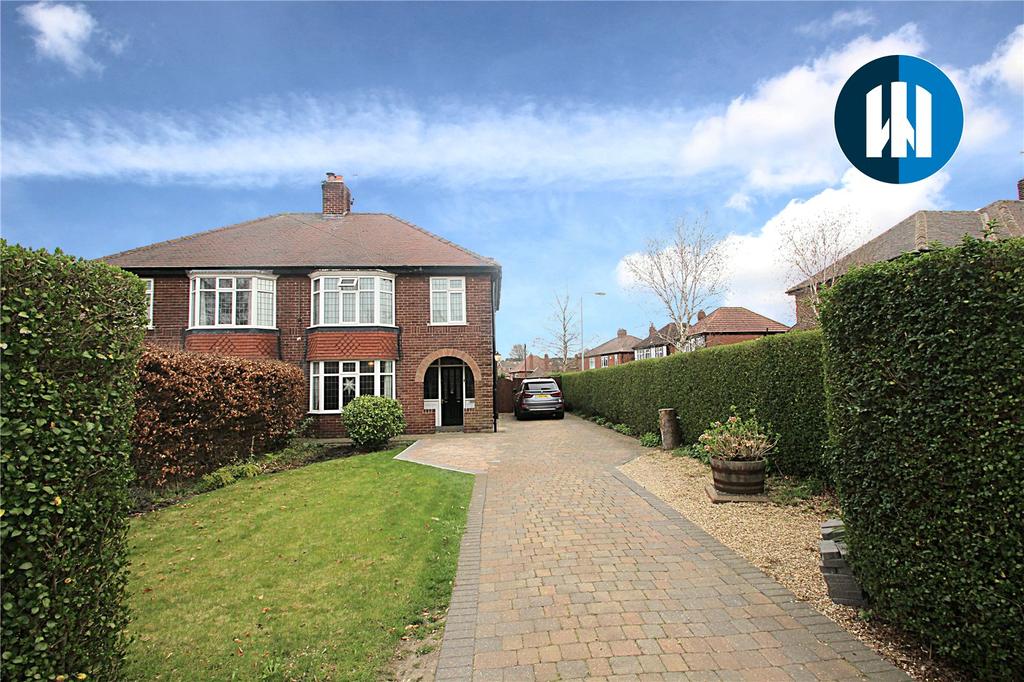 Park Lane, Pontefract, West... 3 bed semidetached house £220,000