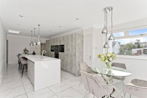 3 Charles Drive, Troon, KA10 7AG