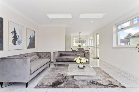 3 Charles Drive, Troon, KA10 7AG