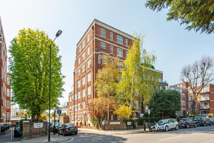 Grove End Road London NW8 Studio - £1,083 pcm (£250 pw)