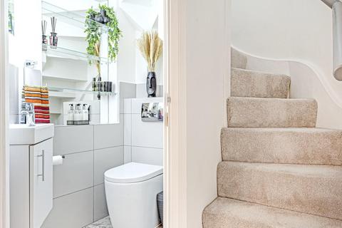Flat A, 15 Adamson Road, London, NW3 3HU
