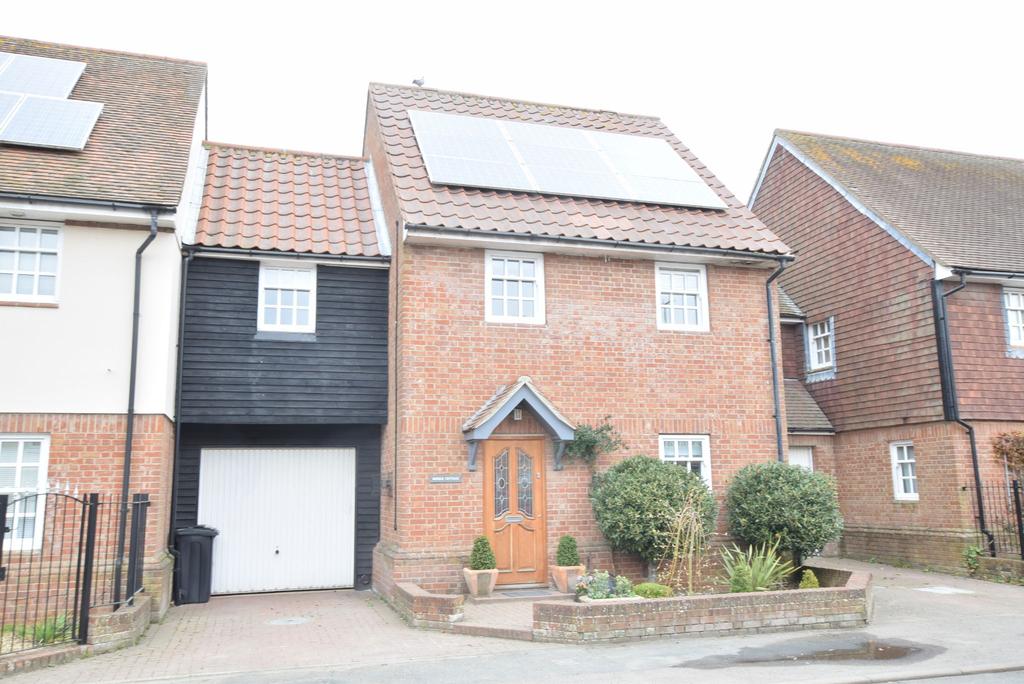 High Street, Great Oakley, Harwich 3 bed terraced house - £350,000