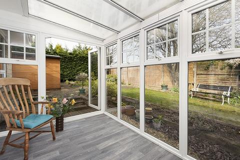 7 Royal Drive, Epsom, KT18 5PR