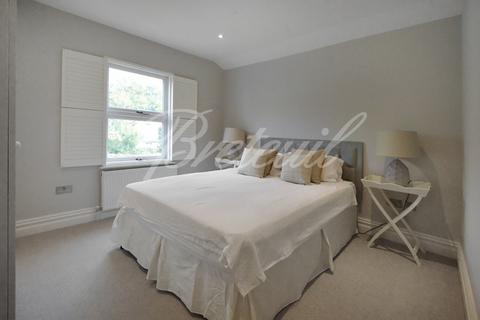 3 bedroom maisonette to rent, Bishops Road, London, SW6