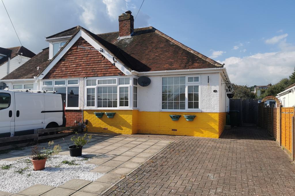 THE CROSSWAY, PORTCHESTER 2 bed semidetached bungalow £289,950