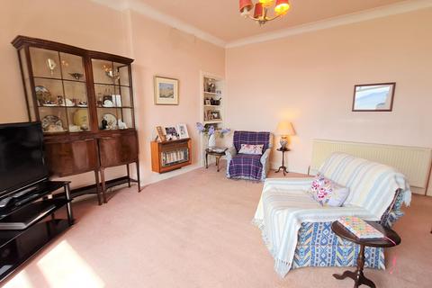 31 Fullerton Drive, Seamill, West Kilbride, KA23 9HS