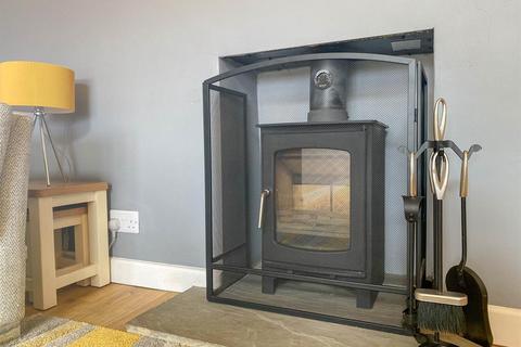 10 Frederick Thomas Road, Dursley, GL11 6NB