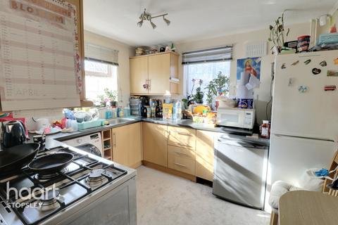 13 Felton Close, Luton, LU2 9TD