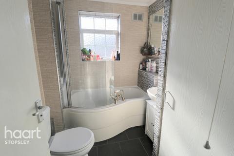 13 Felton Close, Luton, LU2 9TD