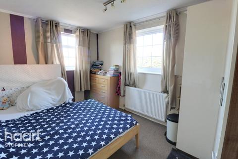 13 Felton Close, Luton, LU2 9TD