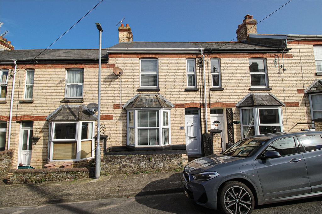 Clifton Street, Bideford, EX39 3 bed terraced house £175,000