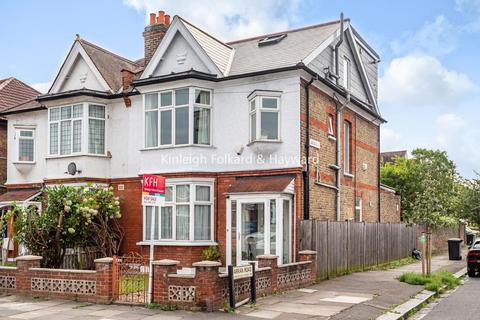38 Thornsbeach Road, London, SE6 1EA