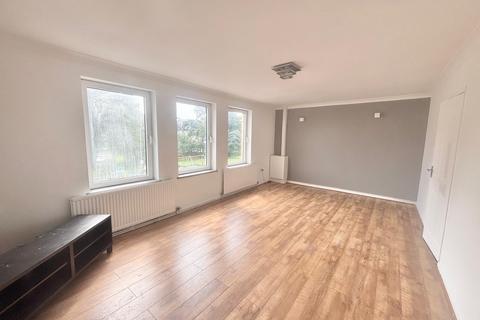 2 bedroom apartment to rent, Alder Wood Road, West Cross, Swansea