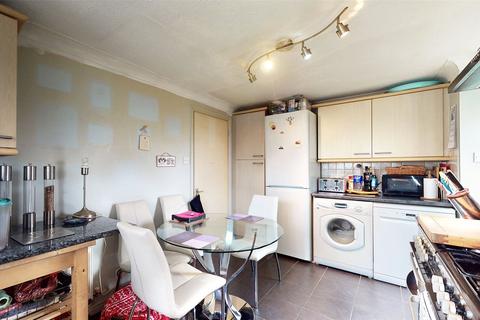 2 Mopsies Road, Basildon, SS14 1GA
