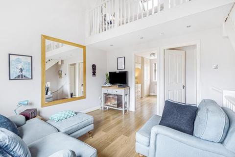 8 Campden Close, Witney, OX28 5YH