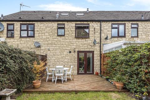 8 Campden Close, Witney, OX28 5YH