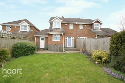 3 Tylers Mead, Luton, LU2 7XX