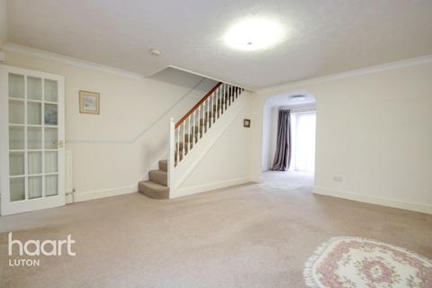 3 Tylers Mead, Luton, LU2 7XX