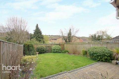 3 Tylers Mead, Luton, LU2 7XX