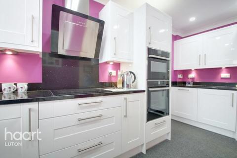 3 Tylers Mead, Luton, LU2 7XX