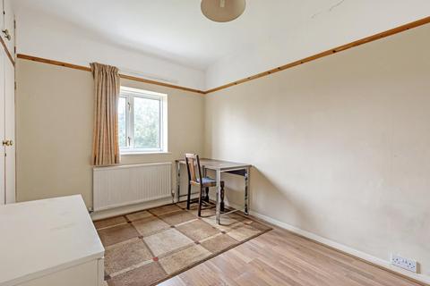 7 Downing Avenue, Guildford, GU2 7SY