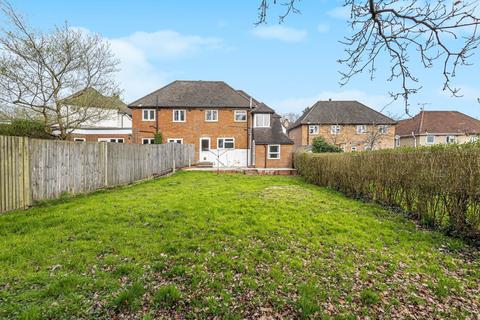 7 Downing Avenue, Guildford, GU2 7SY