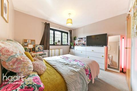 21 Littlebrook Close, Croydon, CR0 7SZ