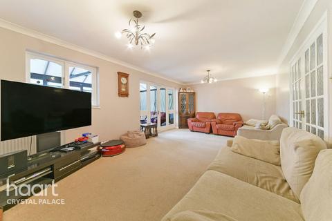21 Littlebrook Close, Croydon, CR0 7SZ