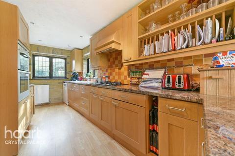21 Littlebrook Close, Croydon, CR0 7SZ