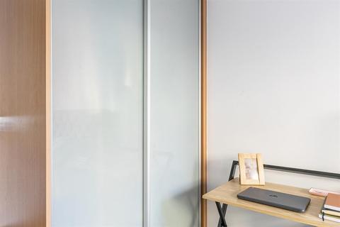 Flat 12, Flanders House, 12 Defoe Road, London, N16 0EG