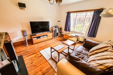 3 bedroom detached house for sale, Laleham Park, Laleham