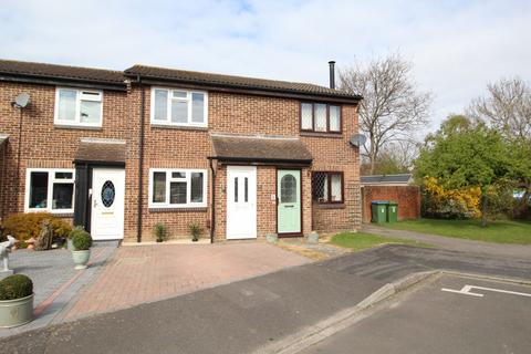 2 bedroom house to rent, Grassymead, Titchfield Common