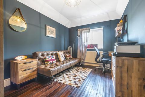 54 Ember Lane, Esher, KT10 8EP
