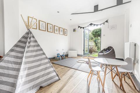 54 Ember Lane, Esher, KT10 8EP