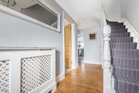 54 Ember Lane, Esher, KT10 8EP