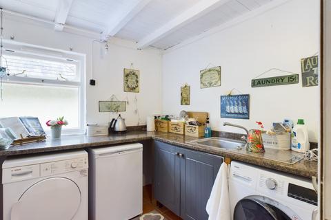2 Lillesden, Sedgwick, Kendal, LA8 0LN