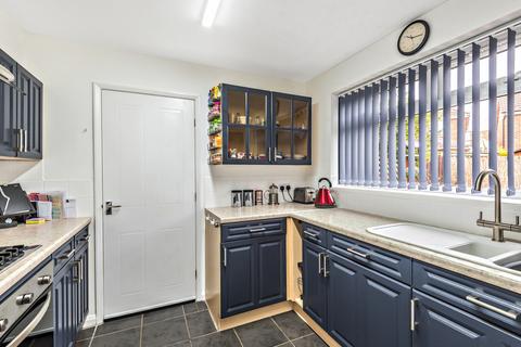 43 Broadmanor, Pocklington, York, YO42 2GA