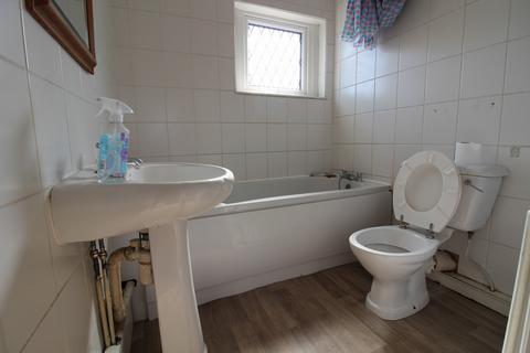 3 bedroom semi-detached house to rent, Farthing Avenue , Scunthorpe