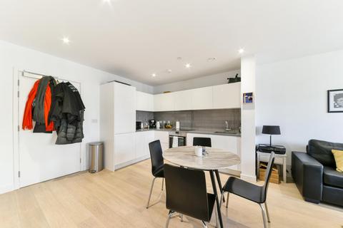 1 bedroom apartment to rent, Pendant Court, Royal Wharf, London, E16