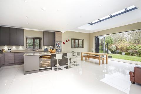 Larks Rise Park Close, Fetcham, Leatherhead, KT22 9BD