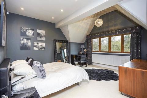 Larks Rise Park Close, Fetcham, Leatherhead, KT22 9BD