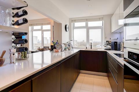 Flat 27, Abbotsbury House Abbotsbury Road, London, W14 8EN