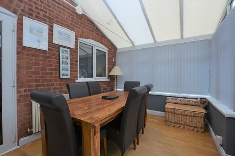 56 Ensor Drive, Polesworth, Tamworth, B78 1JW