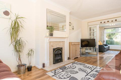 6 Ashlea Grove, Grotton, Oldham, OL4 4LE