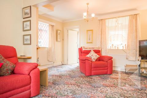 8 Rumbles Lane, Delph, Oldham, OL3 5EL