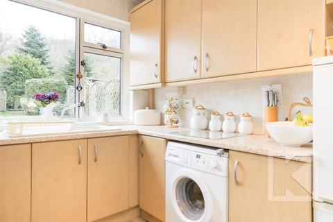 8 Rumbles Lane, Delph, Oldham, OL3 5EL